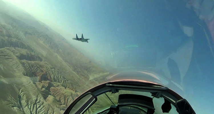 Su-25 və helikopterlərlə düşmənə zərbələrin videosu yayılıb  